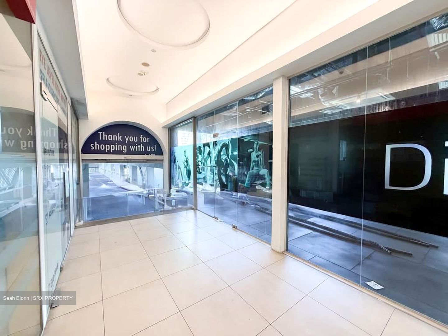 West Coast Plaza (D5), Retail #605336941